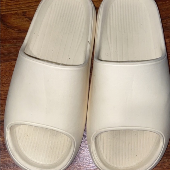 normal slides - Picture 1 of 3